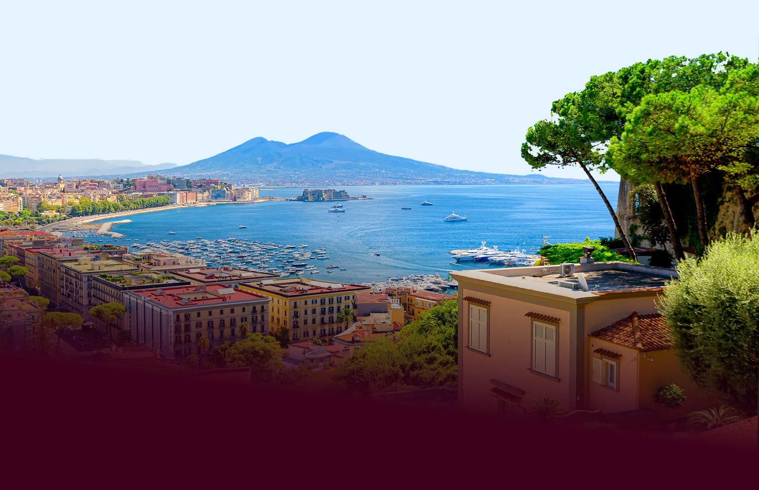 Veduta del golfo di Napoli con il Vesuvio sullo sfondo